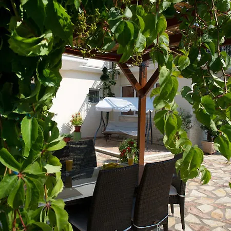 Riverside αpartments