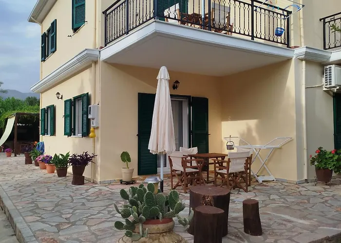 Riverside αpartments 公寓