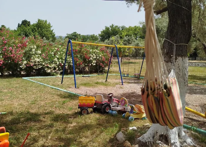 Riverside αpartments 公寓 *