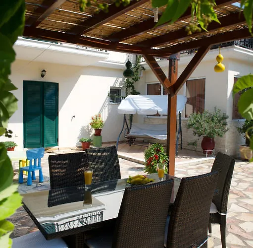 Riverside αpartments 瓦西利基