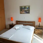 Riverside αpartments