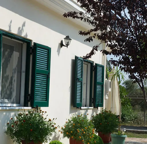 Riverside αpartments Vassiliki